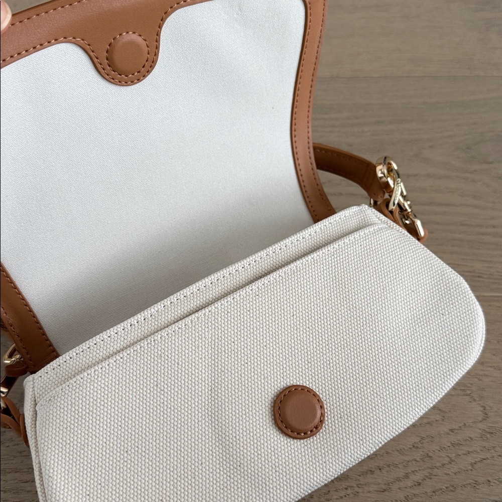 lululemon athletica White and Tan Crossbody Bag with Coin Case - Picture 7 of 12